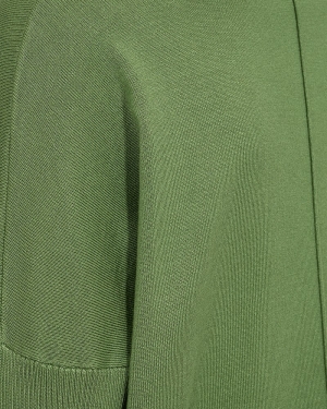  piquant green