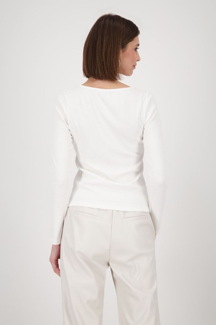  102 off-white
