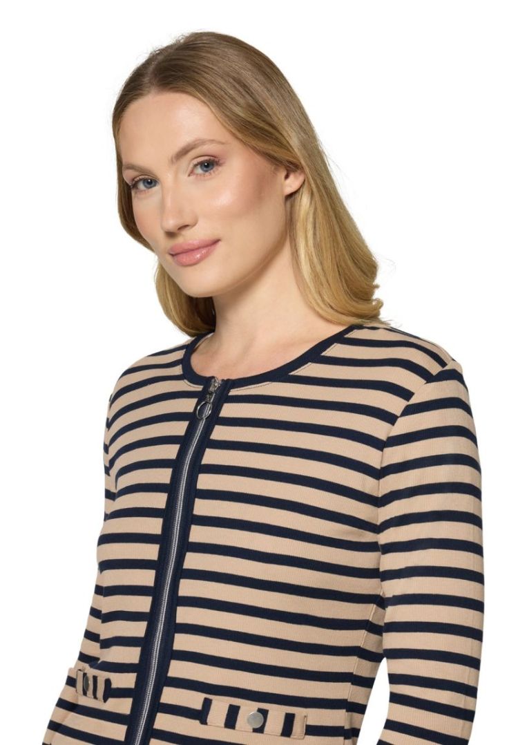 7868 Beige/Dark
