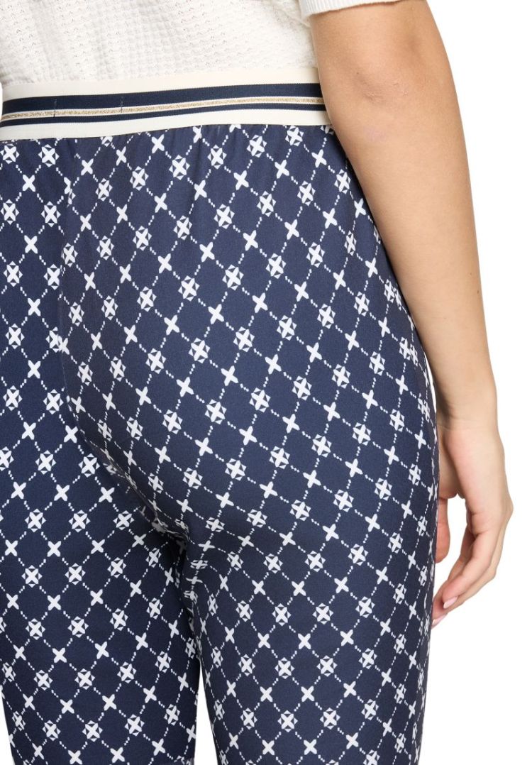  8813 Dark Blue/