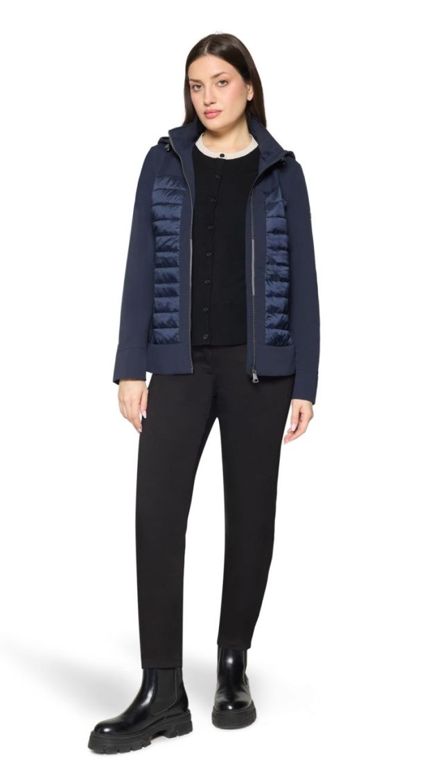 8538 Deep Navy
