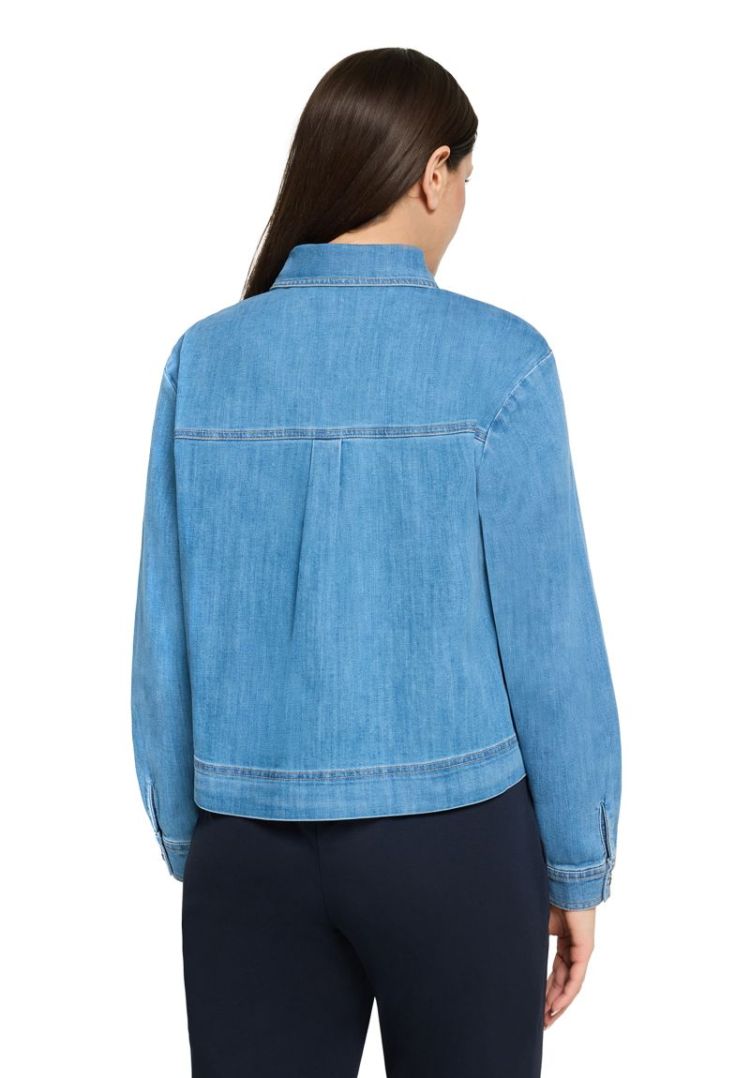  8619 Middle Blu