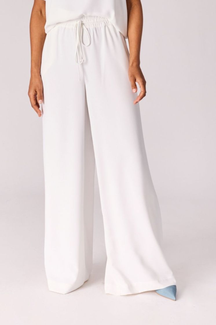  000 white