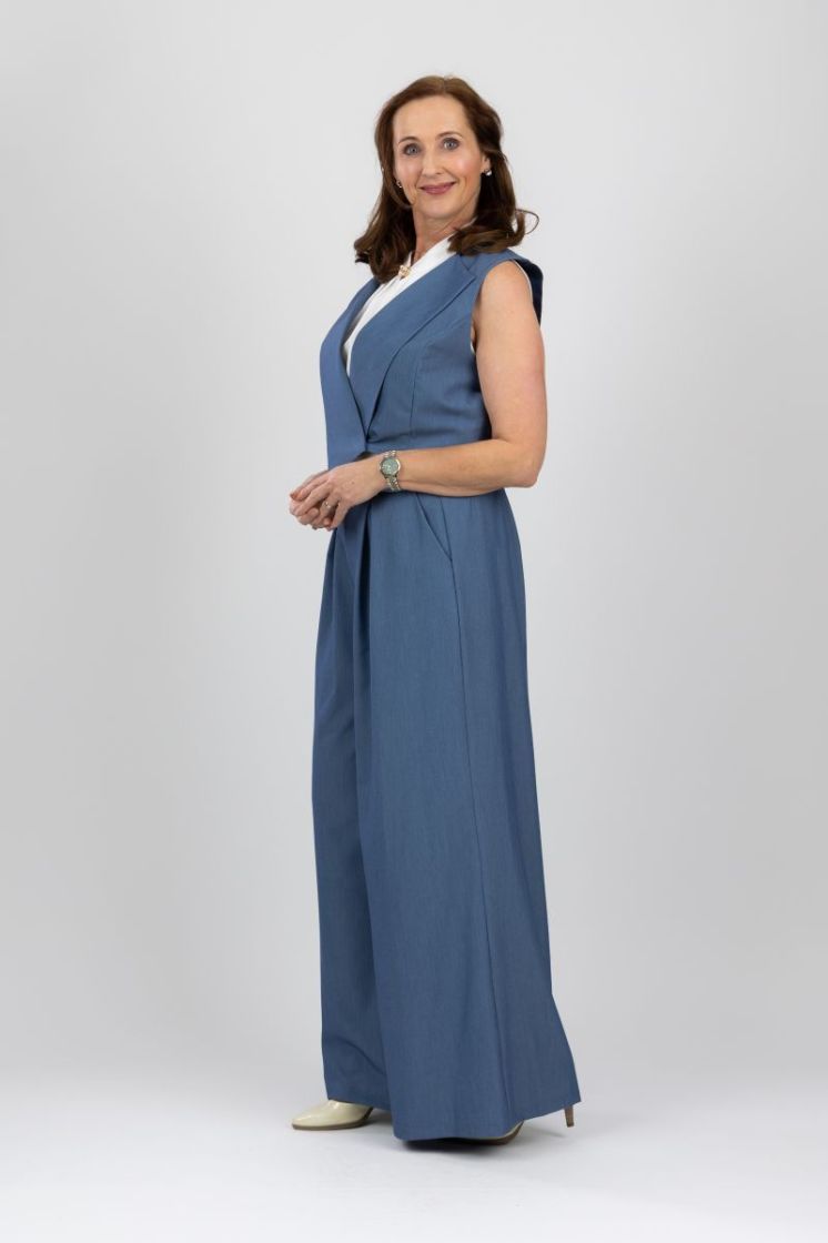  b041 blue