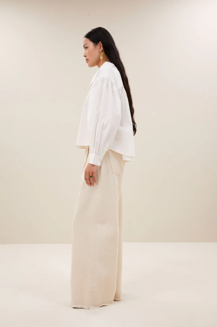  027 raw white