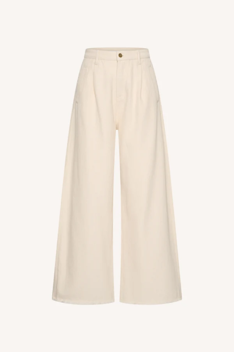  027 raw white