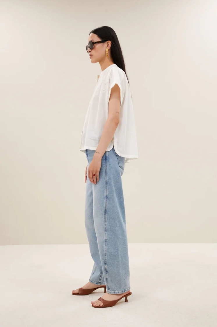  010 off white
