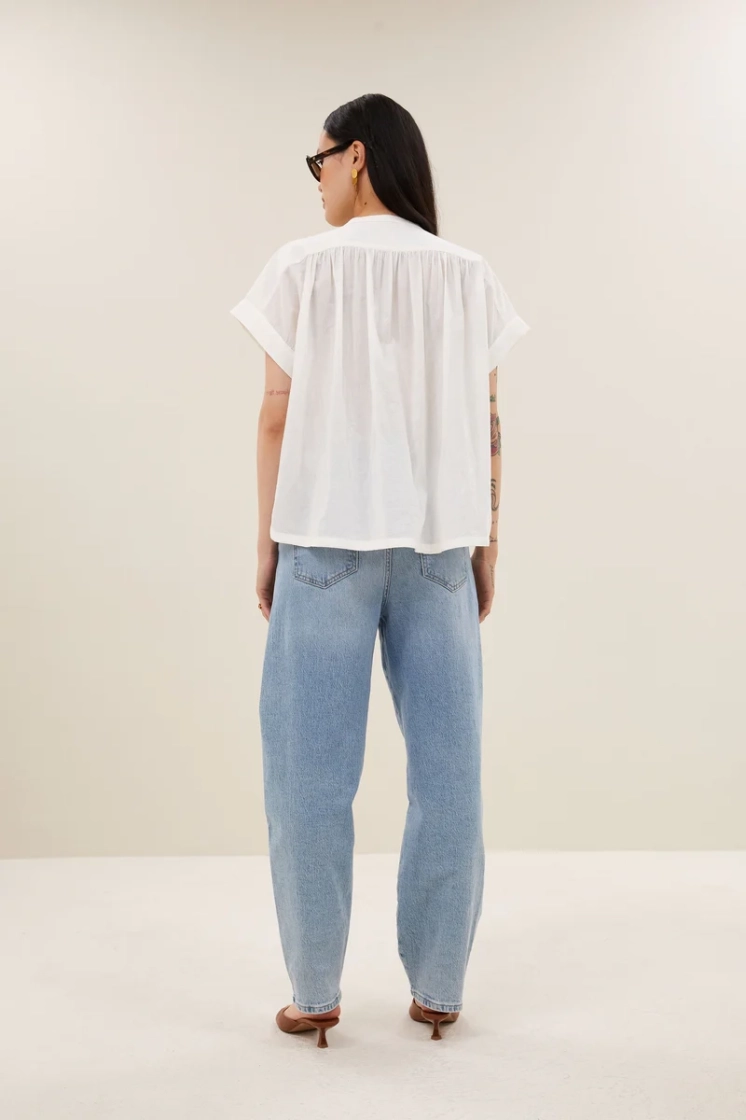  010 off white