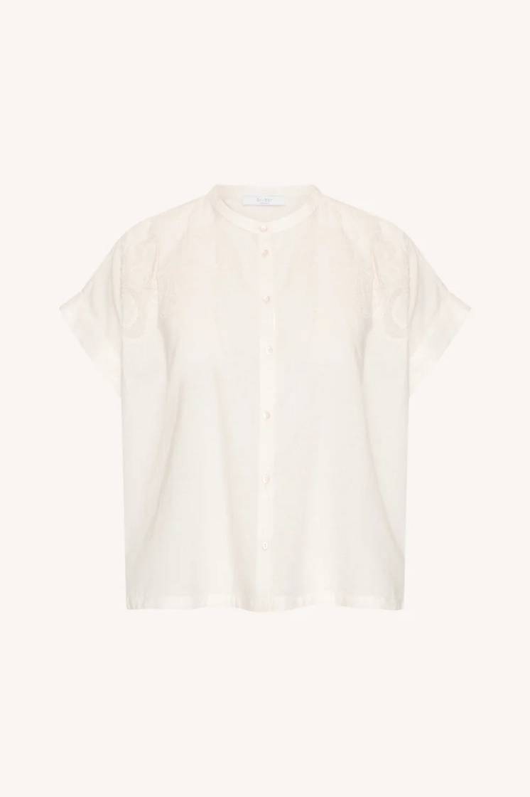  010 off white