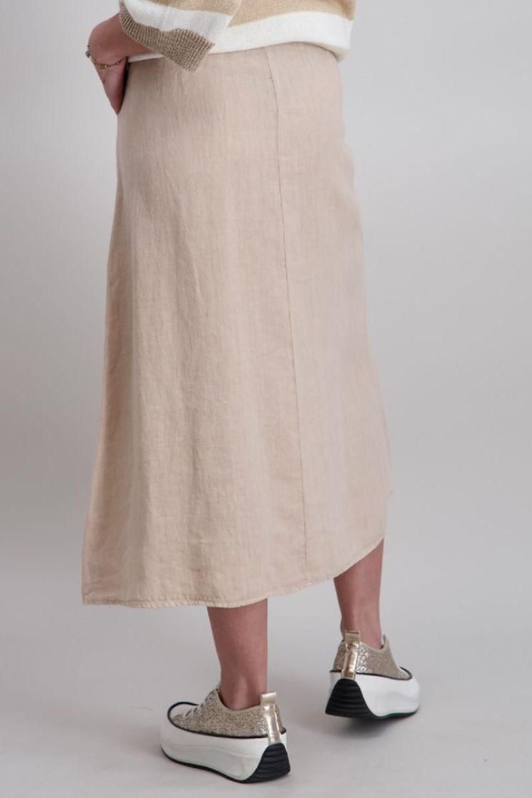 2 beige