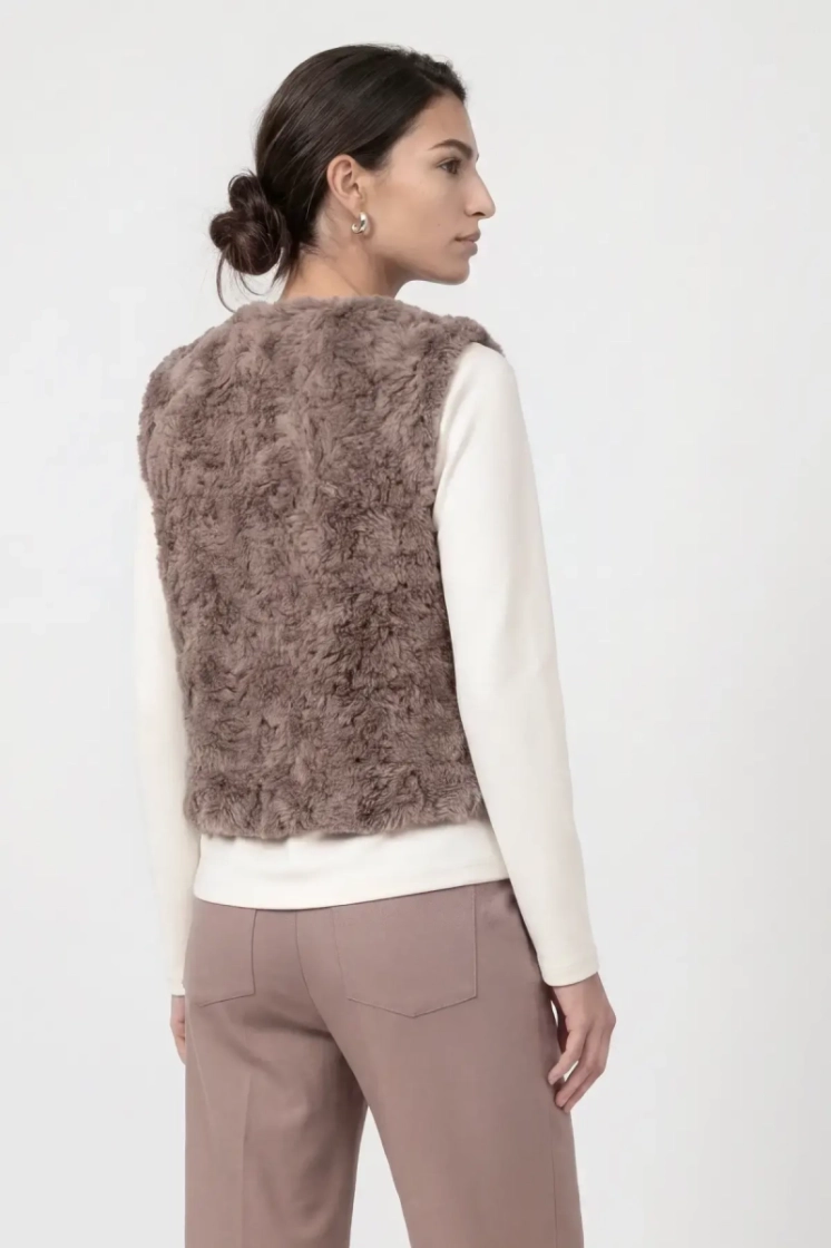  579 taupe