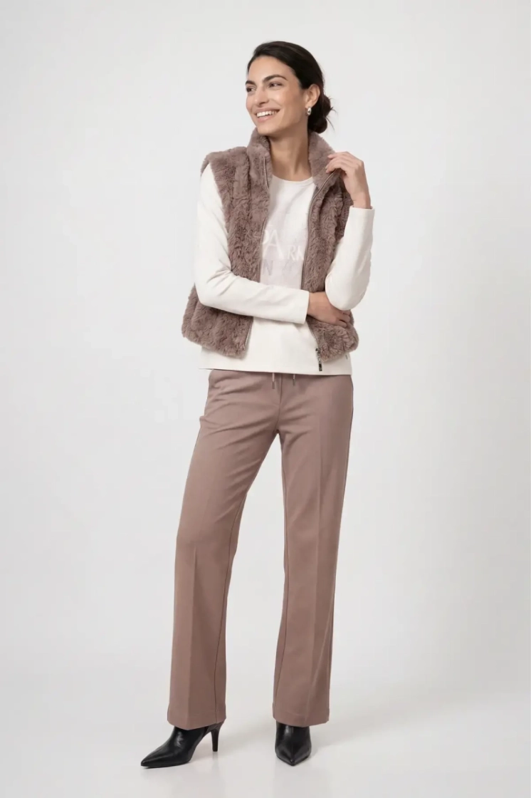  579 taupe