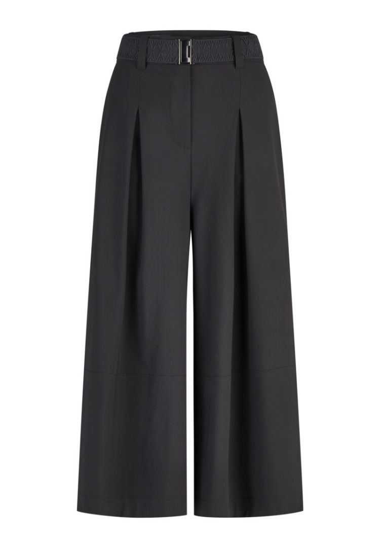  900001 black