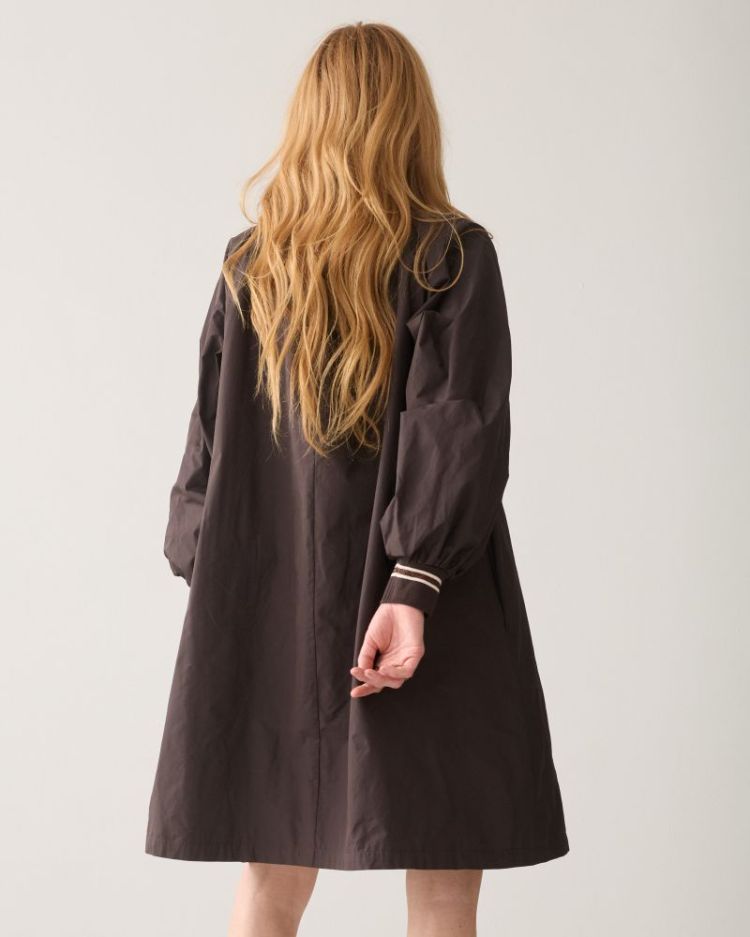 754 dark chocol