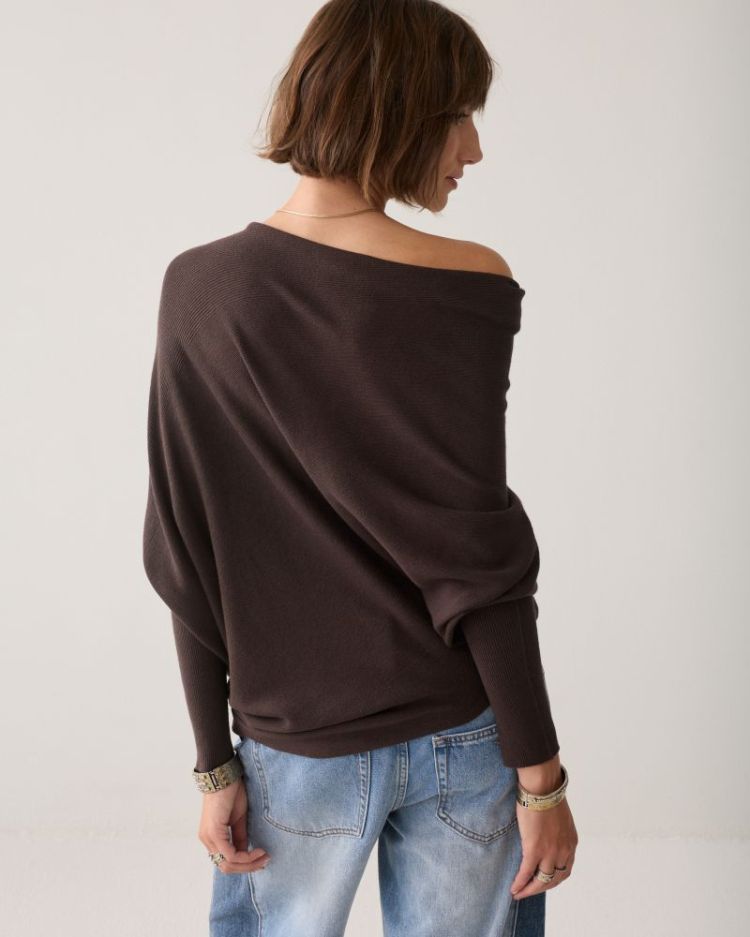  754 dark chocol