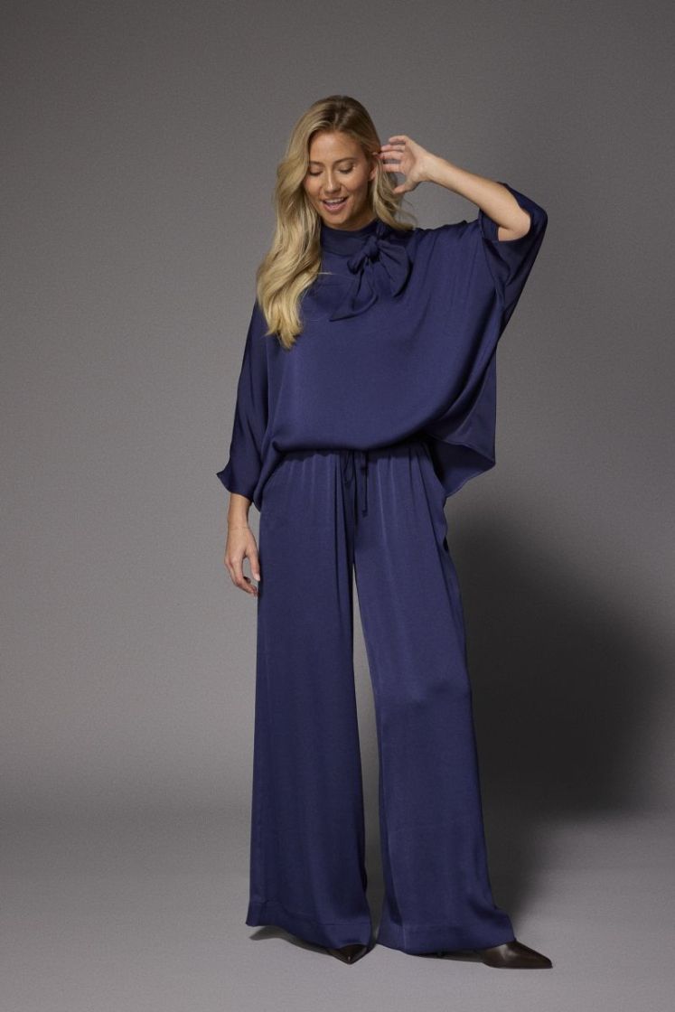  011 navy