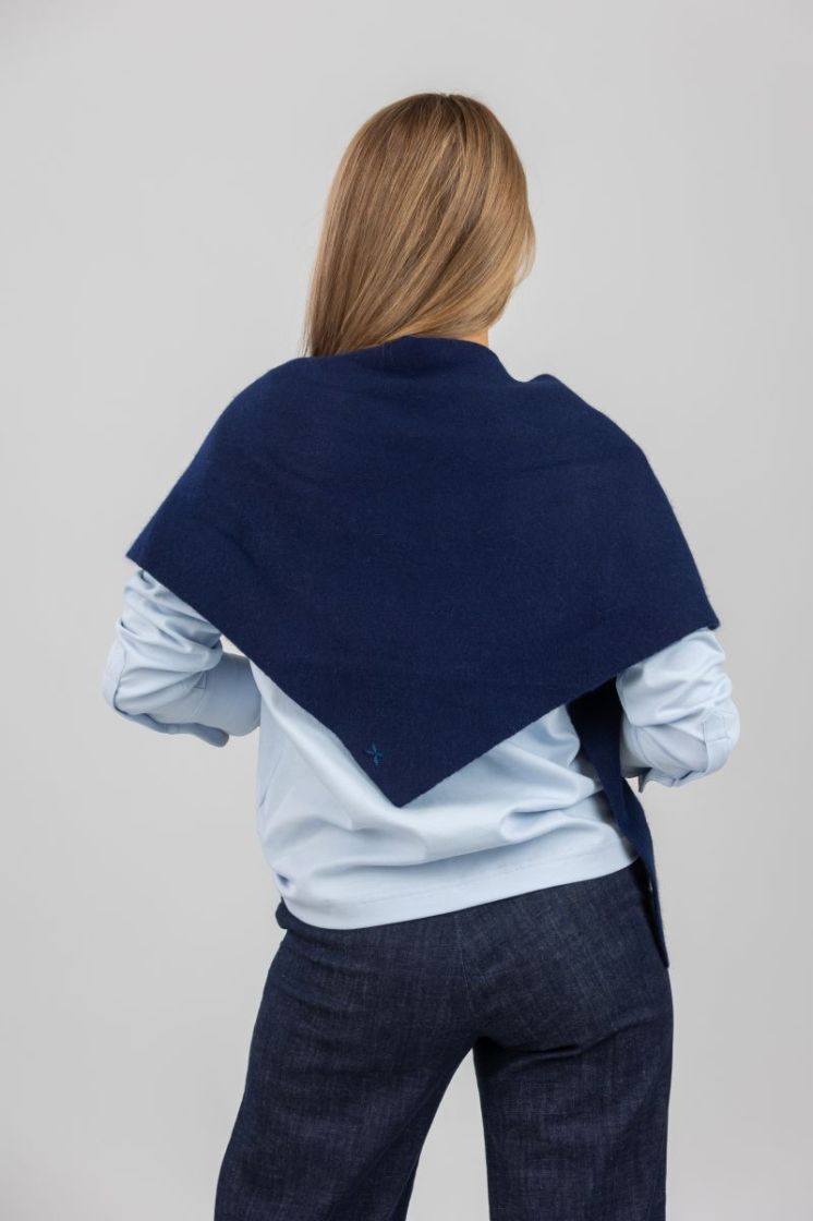  013 light blue