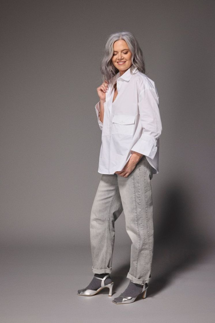  081 light grey