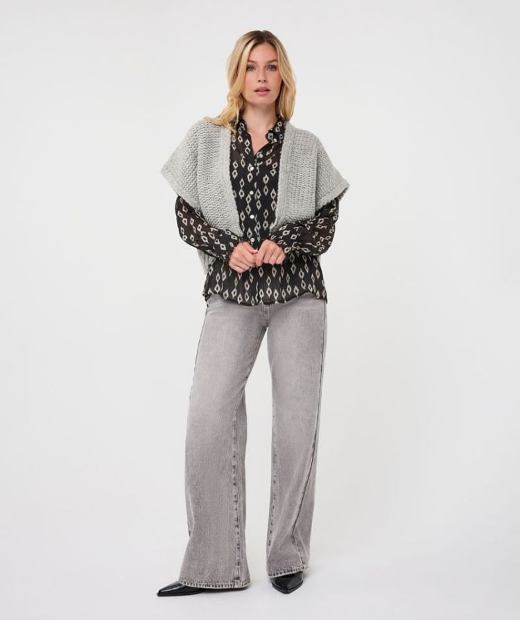  060 light grey