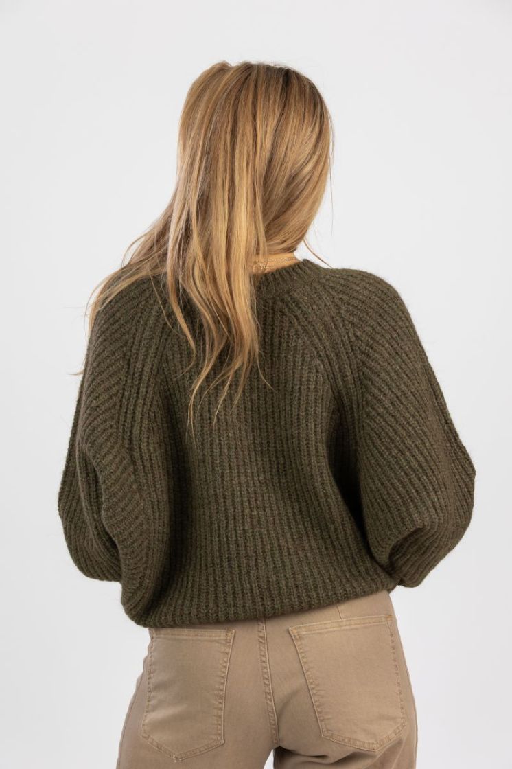  415 olive