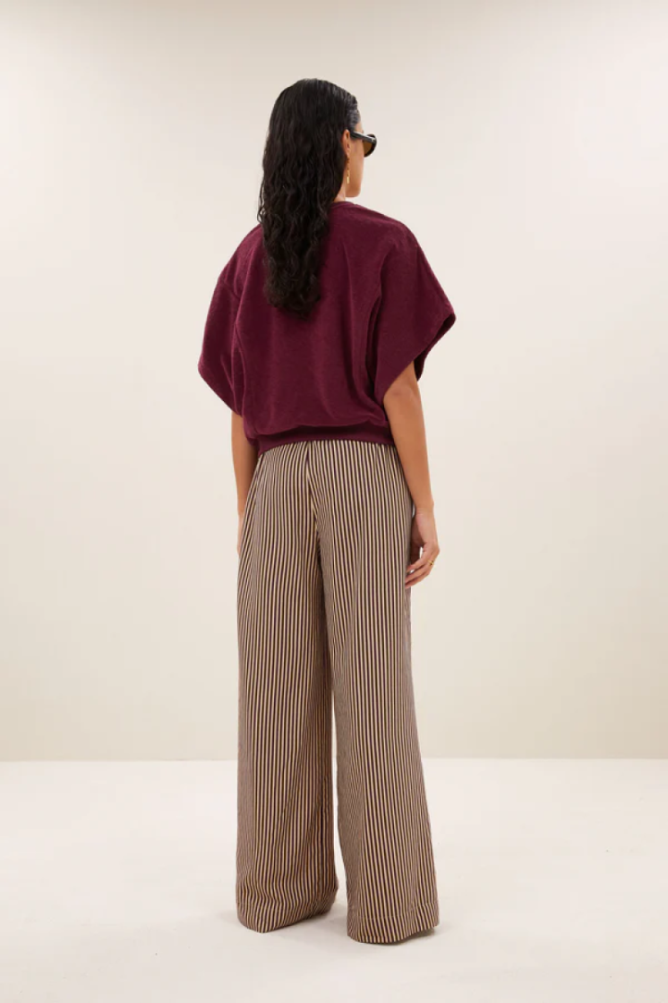  1339 burgundy c