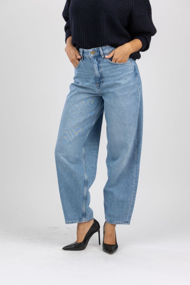  612 light denim