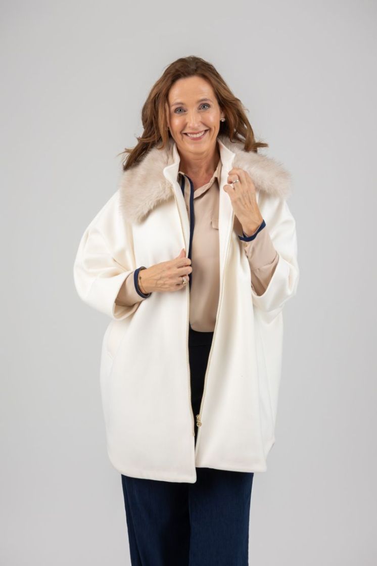  b021-white