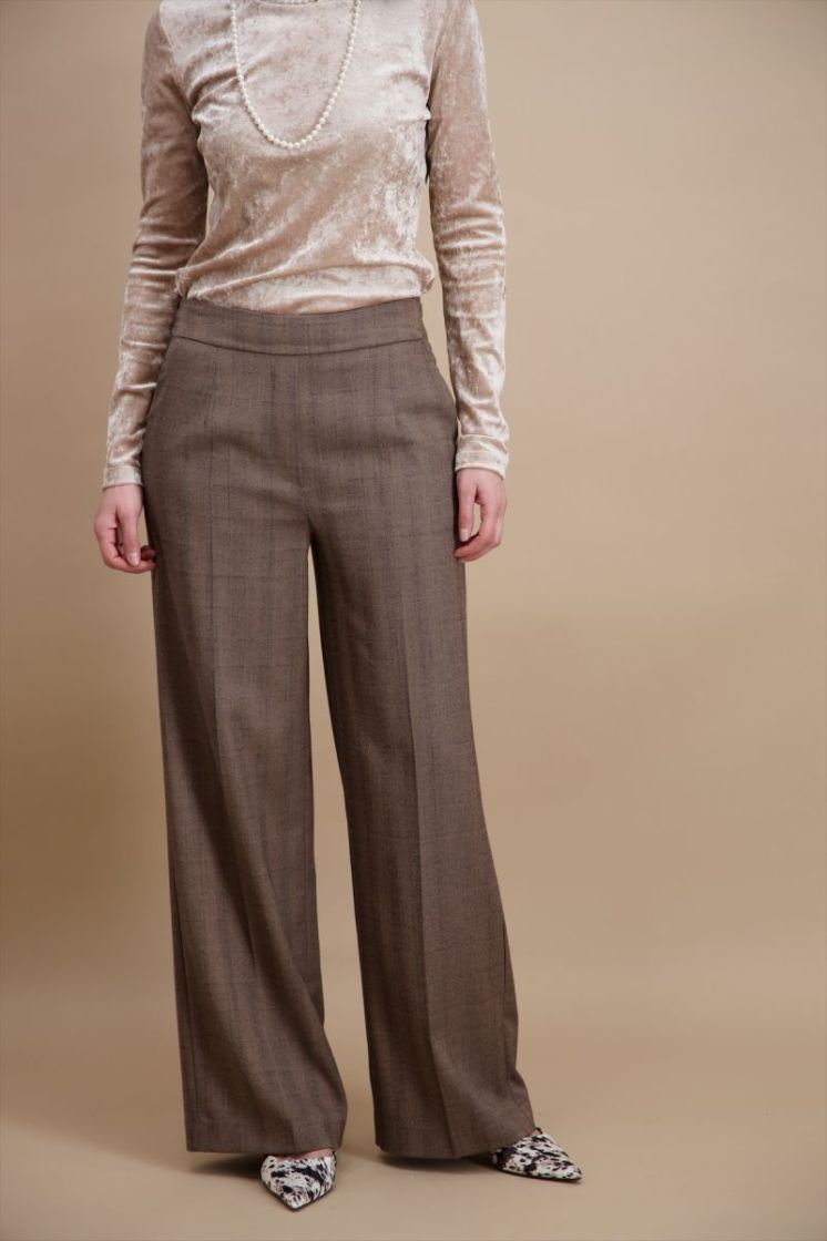  03 marron